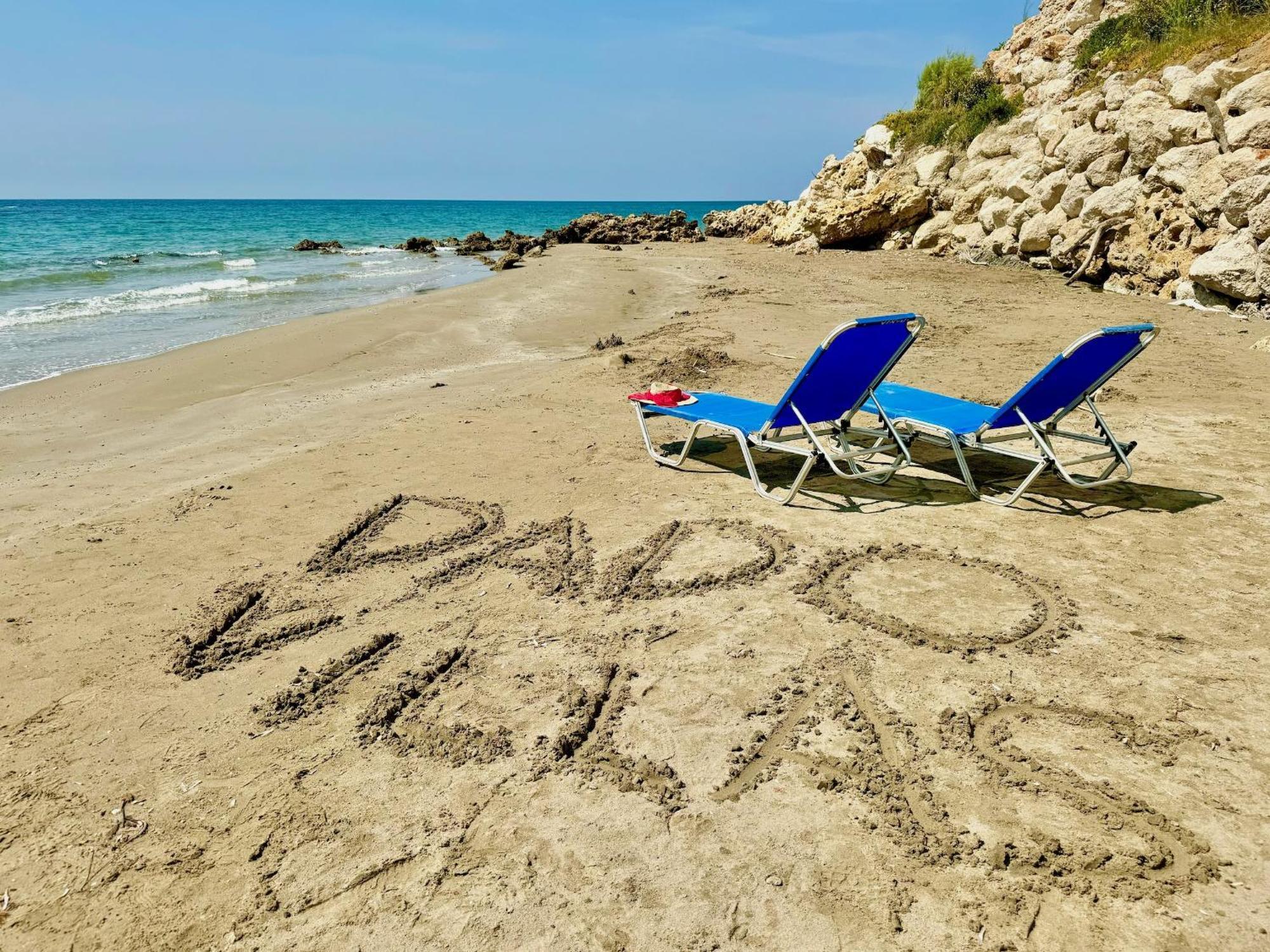 Beachfront Rania With Private Pool By Dadovillas Villa *